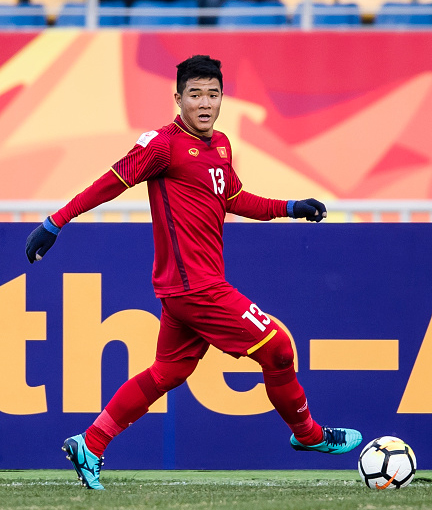 Cầu thủ của SHB Đà Nẵng Hà Đức Chinh đã góp phần không nhỏ vào chiến thắng của U23 Việt Nam trước U23 Iraq khi ghi 1 bàn thắng và sút thành công 1 quả luân lưu 11 mét.