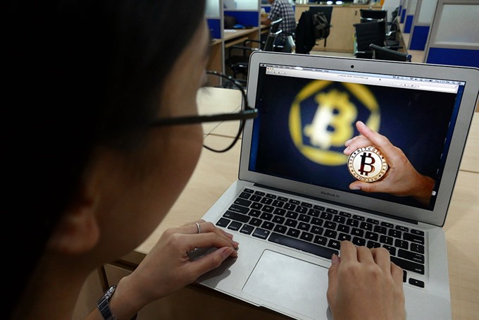The State Securities Commission has warned about the risks arising from investing in financial technology. — Photo thanhnien.vn Read more at http://vietnamnews.vn/economy/422141/ssc-warns-against-investing-in-cryptocurrencies.html#0tDiaruRw2GzkqHs.99
