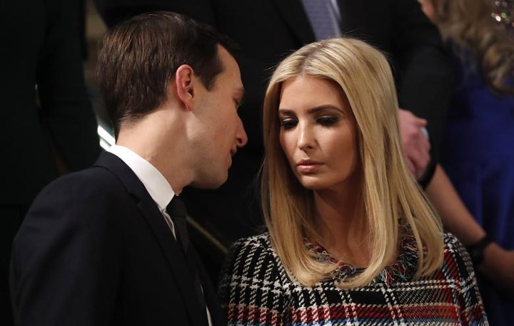Con gái Ivanka Trump và con rể Jared Kushner của Tổng thống.