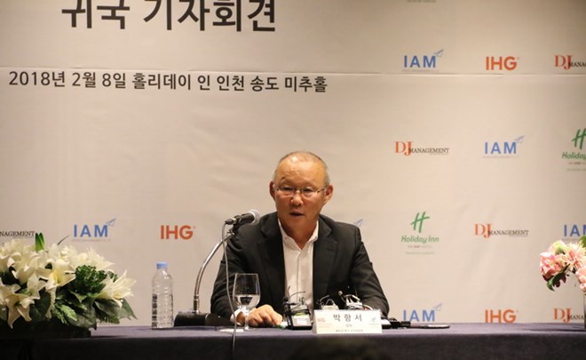 [Video] Sứ quán Việt Nam tại Hàn Quốc giao lưu với ông Park Hang-seo