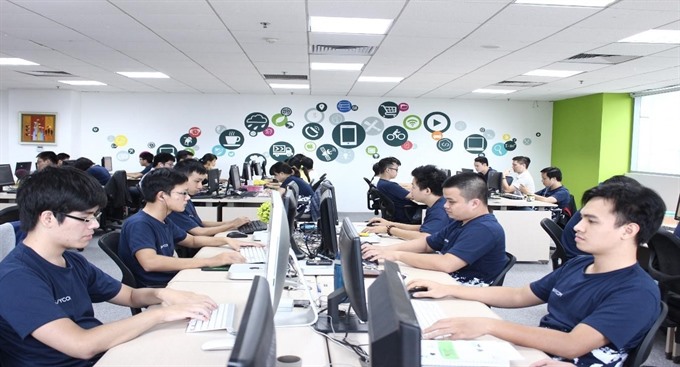 IT technicians. The Việt Nam Software and IT Services Association (VINASA) on Wednesday officially launched the Sao Khuê Awards 2018. - File Photo Read more at http://vietnamnews.vn/economy/422280/nominations-open-for-sao-khue-awards-2018.html#iHTtBgSjfT31cULH.99