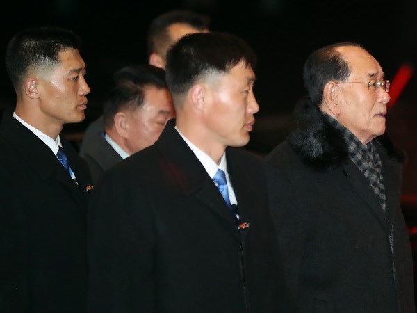 Chủ tịch Hội nghị Nhân dân Tối cao Triều Tiên Kim Yong-nam (phải) tại một khách sạn ở Seoul ngày 10/2. (Nguồn: YONHAP/TTXVN)