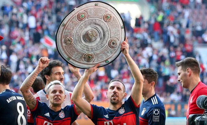 Jupp Heynckes cùng Bayern Munich làm nên lịch sử tại Bundesliga