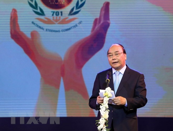 Prime Minister Nguyễn Xuân Phúc has called for joint efforts and drastic actions to address the lingering consequences of bombs, mines and unexploded ordnances (UXO) left by wars throughout the country. — VNA/VNS Photo Thống Nhất Read more at http://vietnamnews.vn/society/425686/sharing-the-burden-of-post-war-landmines-and-uxos-aftermath.html#gs07BHeh7H82DBpV.99