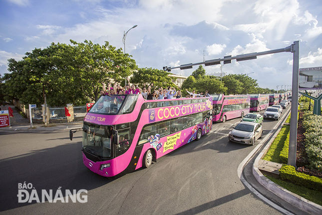 Công ty CP Đầu tư phát triển và xây dựng Thành Đô (Tập đoàn Empire) đưa vào hoạt động tuyến xe buýt N1 hai tầng phục vụ khách du lịch trên địa bàn thành phố.