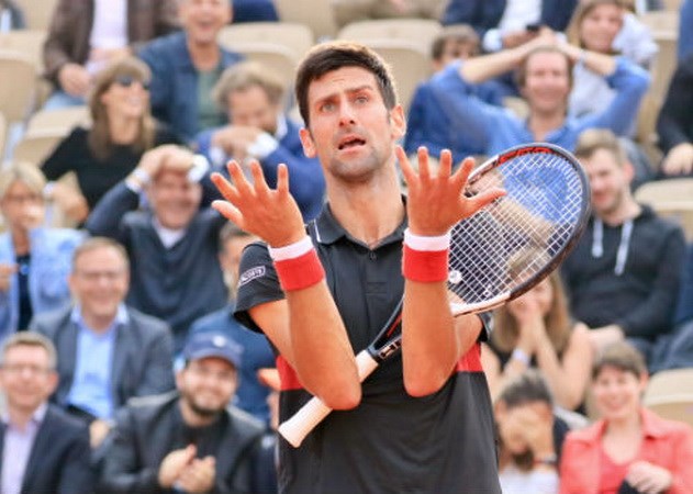 Djokovic dừng bước ở tứ kết Roland Garros 2018. (Nguồn: france24)