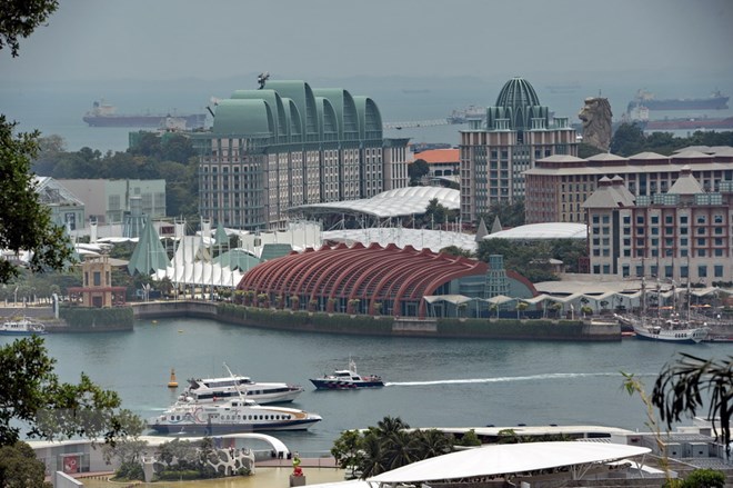 Toàn cảnh quần thể khách sạn và công viên nghỉ dưỡng trên đảo Sentosa ở Singapore. Nguồn: AFP/TTXVN