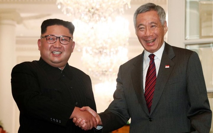Nhà lãnh đạo Triều Tiên Kim Jong-un ngày 10/6 tới Singapore và có cuộc gặp ngay trong ngày với Thủ tướng nước chủ nhà Lý Hiển Long. 