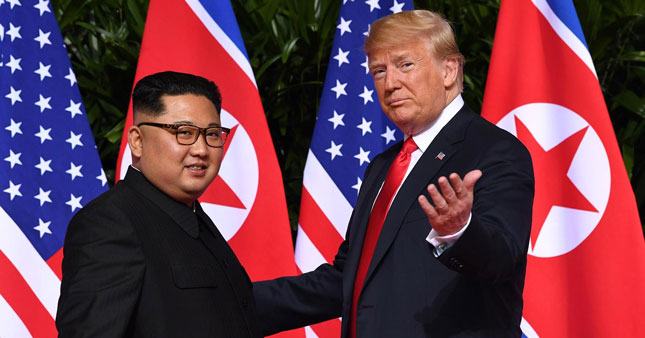 Cuộc gặp giữa Tổng thống Mỹ Donald Trump và nhà lãnh đạo CHDCND Triều Tiên Kim Jong-un được gọi là “đàm phán thế kỷ”.    						             							                 Ảnh: AFP/Getty Images