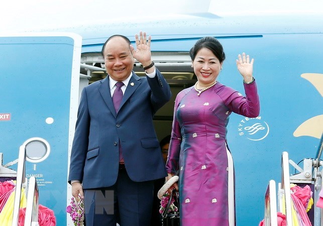 Prime Minister Nguyen Xuan Phuc and his spouse 