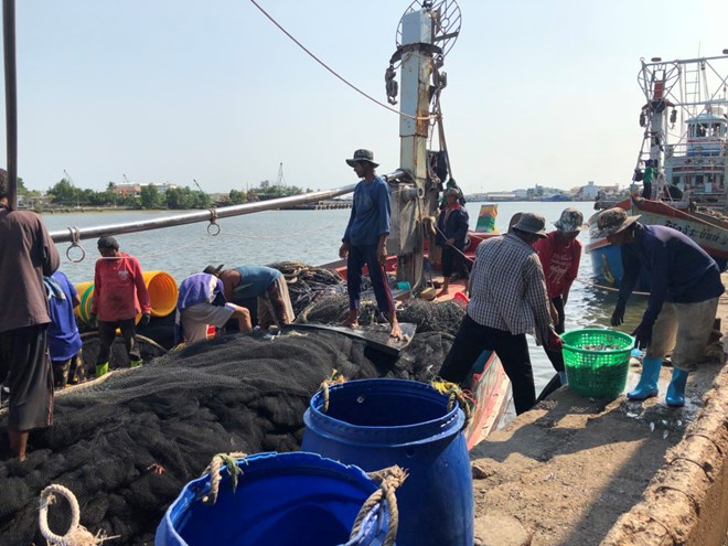 Thailand’s Labour Minister Adul Saengsingkaew plans to invite officials from Cambodia, Laos, Myanmar, and Vietnam, to discuss cooperation on migrant worker employment in order to deal with the shortages of labour in Thailand's fishing industry (Source: nwnt.prd.go.th)