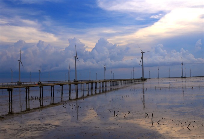 A view of a wind power plant in the Mekong Delta City of Bạc Liêu. — VNA/VNS Photo Ngọc Hà Read more at http://vietnamnews.vn/economy/464496/foreign-investors-interested-in-wind-power-development.html#sgmRXaDKVmVSJx6b.99