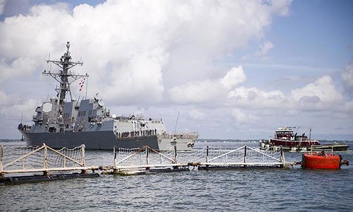 Quân đội Mỹ di tản tiêm kích, tàu chiến để tránh siêu bão