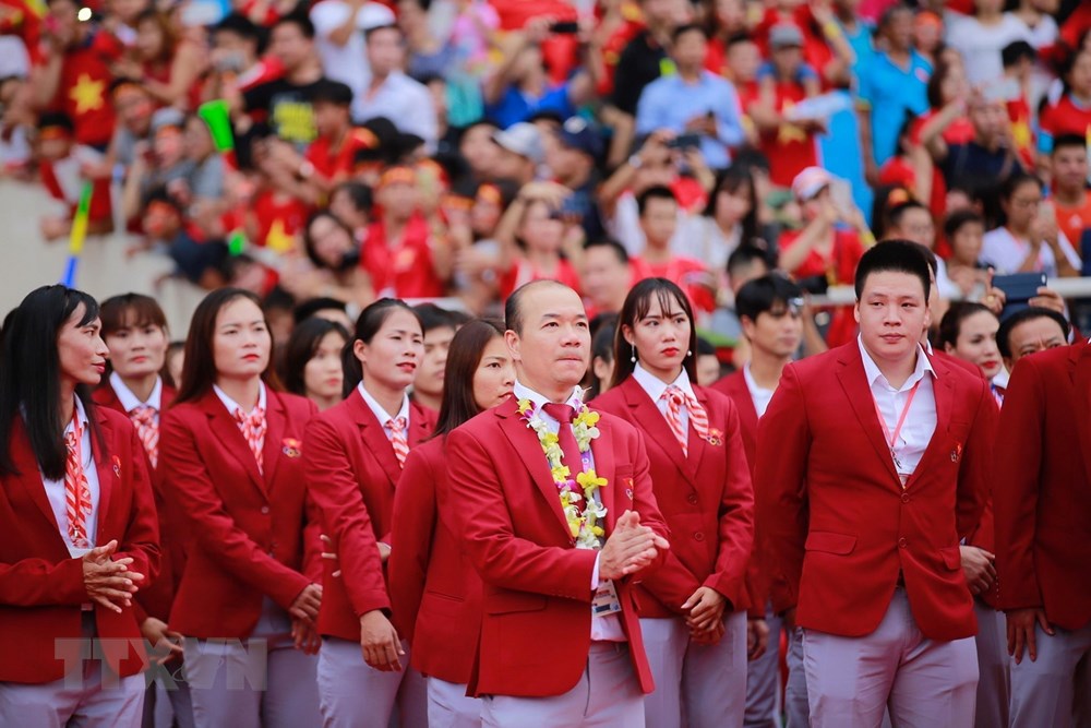 Các thành viên Đoàn thể thao Việt Nam dự chương trình Tự hào Việt Nam. (Ảnh: Trọng Đạt/TTXVN)