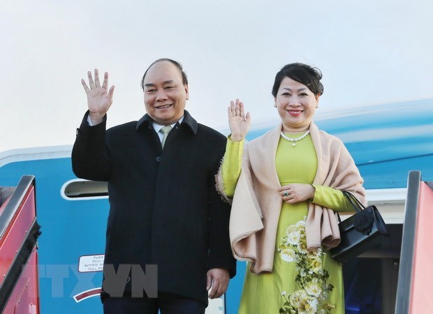 Prime Minister Nguyen Xuan Phuc and his spouse arrive in Copenhagen, Denmark. 