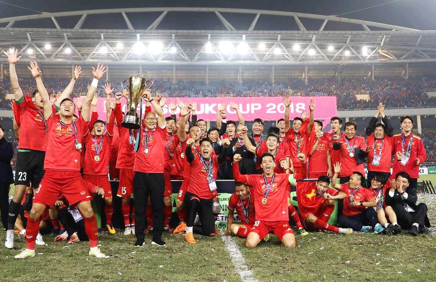 Chức vô địch AFF Cup 2018 là thành tích đầu tiên của HLV Park Hang-seo khi đến Việt Nam. Ảnh: M.M