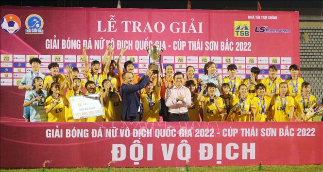 Đội tuyển Thành phố Hồ Chí Minh 1 vô địch Giải bóng đá nữ quốc gia