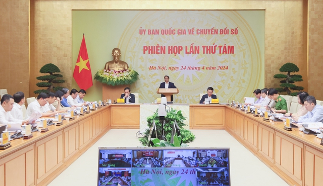 Prime Minister Pham Minh Chinh chairing the meeting 