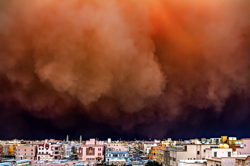 Rizalde Cayanan, Sandstorm in the city, Kuwait 2011