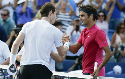 Federer (phải) sẽ quay lại vị trí số hai thế giới vào tuần sau. Ảnh: AP.