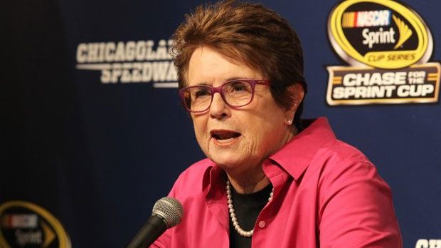 Bà Billie Jean King kêu gọi tân Chủ tịch FIFA Gianni Infantino quan tâm tới phụ nữ nhiều hơn.