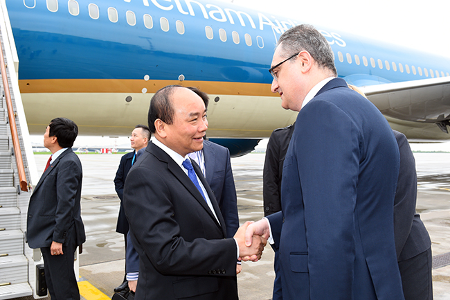 Thứ trưởng Bộ Ngoại giao Nga I. Morgulov đón Thủ tướng Nguyễn Xuân Phúc 