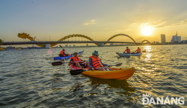 Nét đẹp sông Hàn. 								    Ảnh: KIM LIÊN
