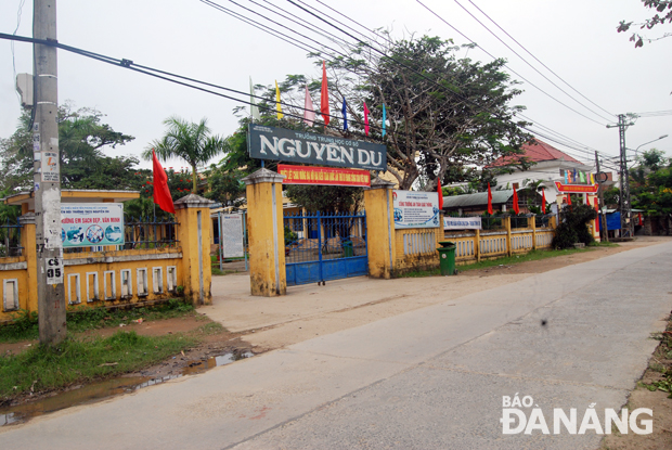 Trường THCS Nguyễn Du nằm bên đường Thanh Chiêm-Hội An (xã Điện Phương, huyện Điện Bàn, Quảng Nam) được xây trên nền móng của tòa hành dinh dinh trấn Thanh Chiêm. Ảnh: HUỲNH VĂN MỸ