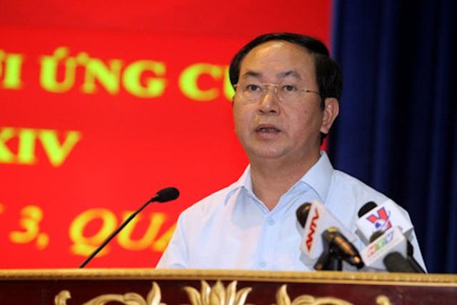 Chủ tịch nước Trần Đại Quang trò chuyện với bà con cử tri TPHCM