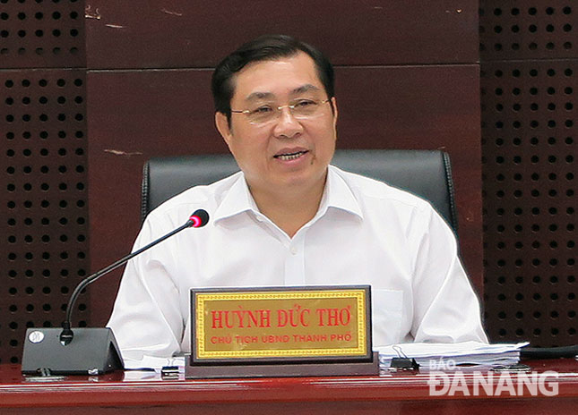 Chủ tịch UBND thành phố Huỳnh Đức Thơ đề xuất di dời các doanh nghiệp ra khỏi Khu công nghiệp An Đồn và chuyển mục đích sử dụng khu đất này sang đất ở đô thị.  Ảnh: SƠN TRUNG