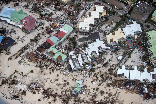 Bắt đầu mạnh lên từ ngày 6/9, siêu bão Irma đã càn quét qua một loạt hòn đảo ở phía đông bắc Caribe như Barbuda, St. Martin, quần đảo British Virgin,… gây ra thiệt hại nặng nề về người và tài sản tại các khu vực này.
