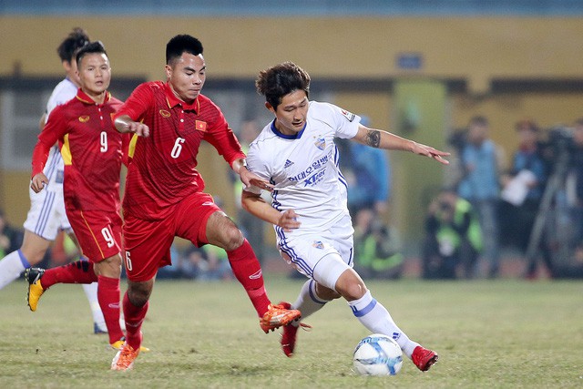 U23 Việt Nam có hiệp 2 ngang ngửa với Ulsan Huyndai (Hàn Quốc)