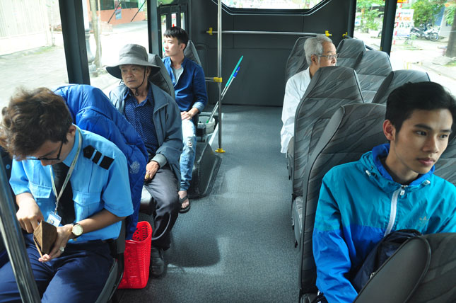  Passengers on a subsidised intra-city bus