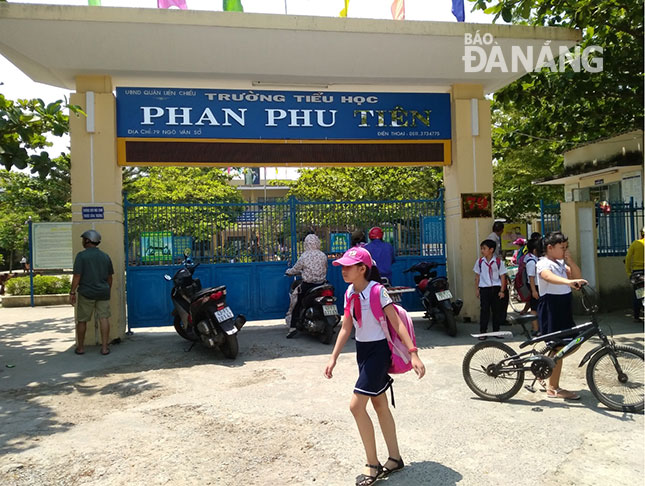 Trường tiểu học Phan Phu Tiên đang trong tình trạng quá tải.