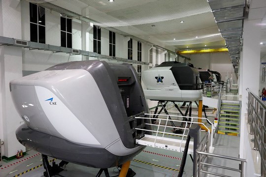 Four flight simulators (Source: nld.com.vn) 
