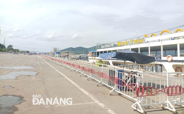 Many tourism business now want the Da Nang Port area, at the end of Nhu Nguyet Street, into a tourist wharf in order to diversify local waterway tourism products (Photo: Khanh Hoa)