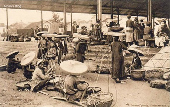 Một cảnh buôn bán ở Hà Nội xưa. Nguồn: Internet