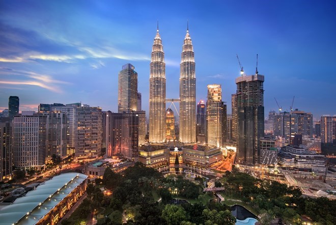 The Kuala Lumpur skyline (Photo: thecrazytourist.com)