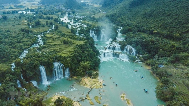 An aerial photo of Ban Gioc Waterfall (Source: VNA)