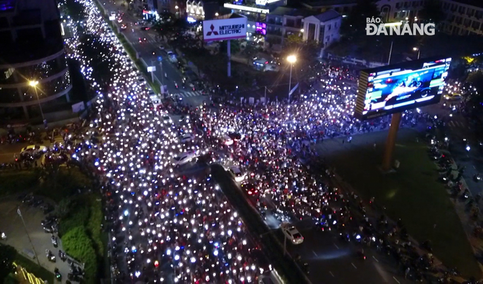 An overview of Nguyen Van Linh from above at 11.15pm.