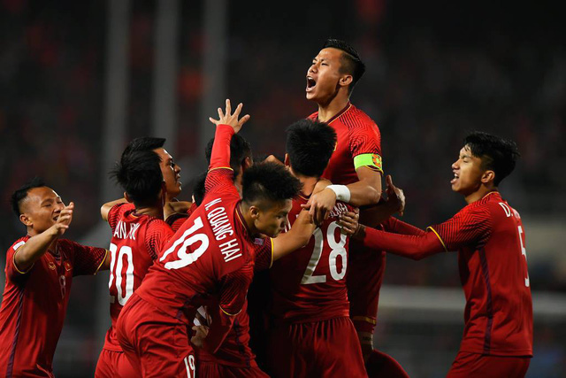 Niêm vui của đội tuyển Việt Nam sau bàn thắng mở tỷ số