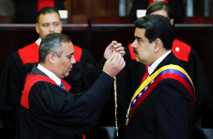 Trong lời tuyên thệ nhậm chức trước Tòa án Công lý Tối cao (TSJ) và các khách mời quốc tế, Tổng thống Maduro cam kết sẽ tiếp tục công hiến hết mình phục vụ tổ quốc.