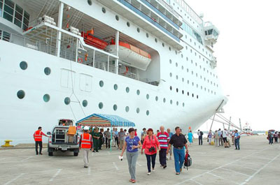 2.300 khách tàu biển đến Đà Nẵng