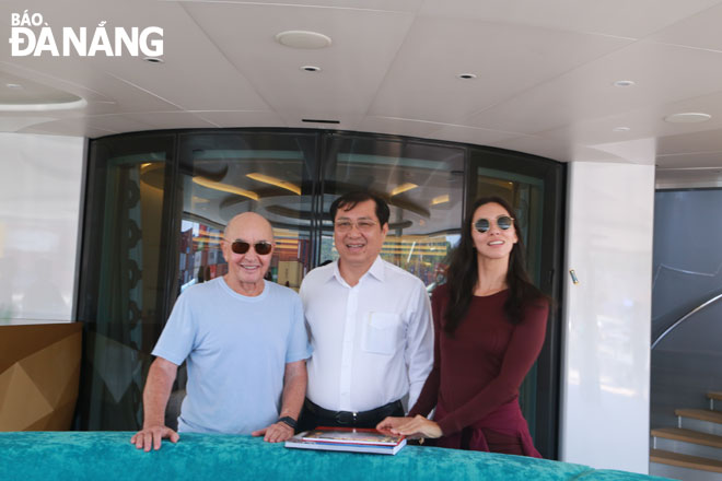 Chủ tịch CLB bóng đá Tottenham Hostpur muốn đầu tư bến du thuyền tại Đà Nẵng