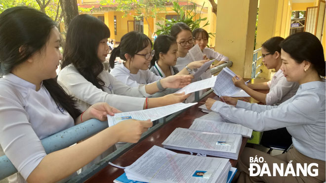 Kỳ thi tốt nghiệp THPT quốc gia 2019: Chiều nay (24-6), 10.242 thí sinh Đà Nẵng làm thủ tục dự thi
