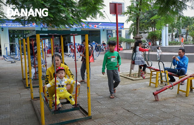 Khu công viên Đầm Rong 2 (phường Thuận Phước) là nơi sinh hoạt văn hóa, thể thao của nhiều người dân.
