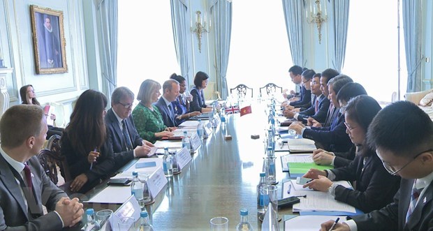 Viet Nam and the UK hold the 7th strategic dialogue in London on July 2. (Photo: VNA)