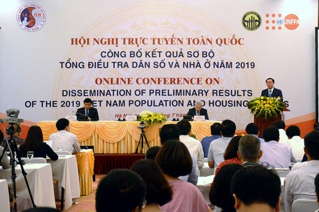 Deputy Prime Minister Vuong Dinh Hue speaks at the conference. (Photo: qdnd.vn)