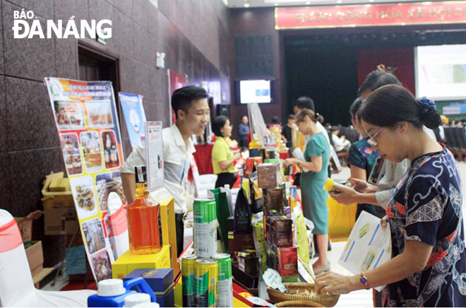  The Da Nang Department of Science and Technology has facilitated startup projects to participate in national science and technology exhibitions. Here is a view of the Central Regional Conference on Science and Technology held in June in Da Nang