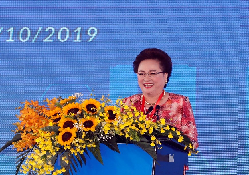  Bà Nguyễn Thị Nga, Chủ tịch Tập đoàn BRG phát biểu tại lễ khởi công. (Ảnh: Thống Nhất/TTXVN)